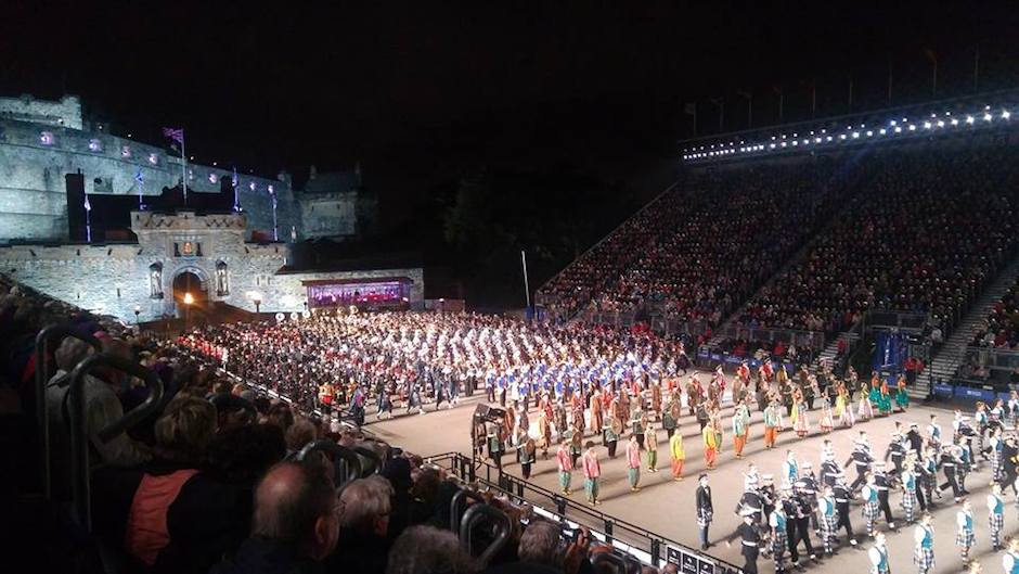 This image has an empty alt attribute; its file name is edinburgh-tattoo-2017@4.jpg The Royal Edinburgh Military Tattoo, 2017. Photo: Jim Ewing.